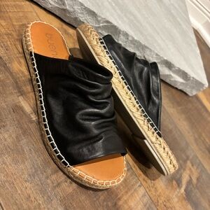 Bueno Nice Women Sz 40 US 9.5/10 Ruched Black Leather Slip on Espadrille Sandals